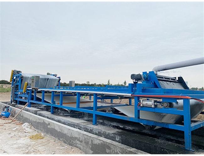 1臺帶式壓濾機(jī)在東營投入使用