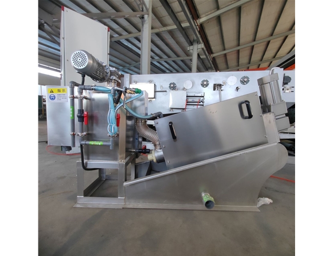 疊螺式污泥脫水機(jī)完工發(fā)貨！