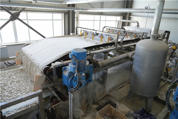 橡膠帶式真空過濾機(jī)