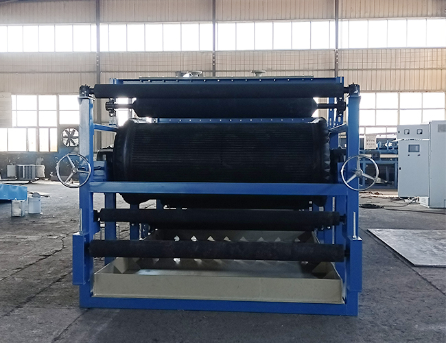 橡膠帶式真空過濾機(jī)