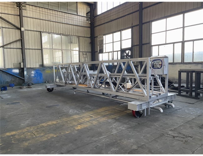 一臺(tái)橋式吸砂機(jī)完工發(fā)貨