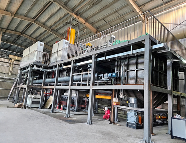 沈陽(yáng)市政污泥脫水項(xiàng)目訂購(gòu)的，智能超高壓疊層脫水機(jī)，順利安裝完工！